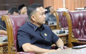 Suryadi SE Hadiri Rapat Paripurna Pengumuman Calon Bupati dan Wakil Bupati Tebo Terpilih 2025-2030