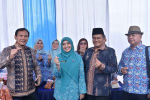 Kota Jambi Borong 11 Penghargaan di Harganas 2025, Maulana dan Istri Dikukuhkan Sebagai Ayah Bunda GenRe Provinsi