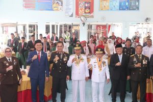 GUBERNUR AL HARIS SERAHKAN REMISI UMUM DAN DASAWARSA BAGI NARAPIDANA DAN ANAK BINAAN DALAM PERINGATAN HUT KE-80 KEMERDEKAAN RI