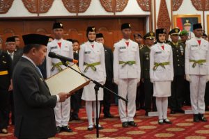 Gubernur Al Haris Kukuhkan 54 Anggota Paskibraka Provinsi Jambi Tahun 2025