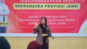 Wastra Jambi Naik Kelas, Hj. Hesti Haris Buka Pelatihan Desain Fesyen