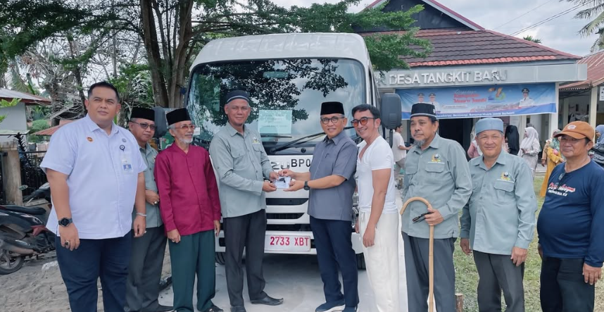 Dukung Keselamatan Santri, H. Bakri Salurkan Bus Sekolah ke Pesantren Muaro Jambi