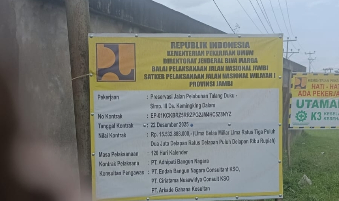 Baru Selesai Dikerjakan, Jalan Rigid Beton di Talang Duku Muaro Jambi Sudah Retak: Diduga Ada Permainan Mutu!